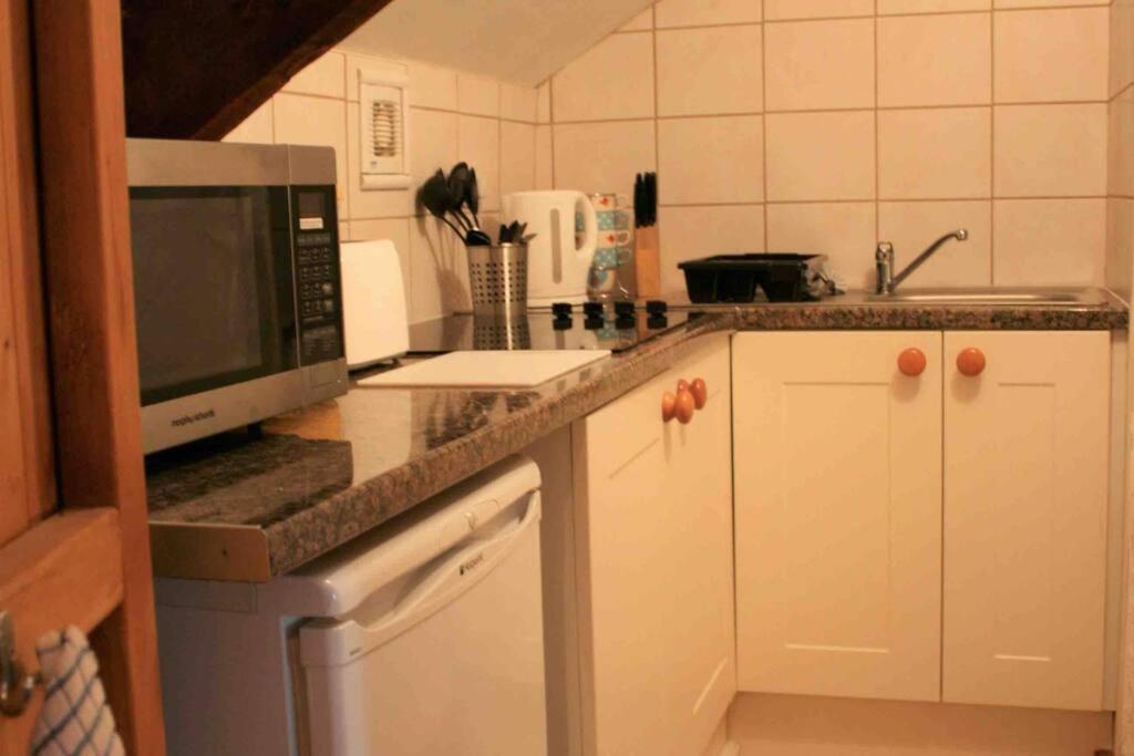 Camellia Loft Apartment Пензанс Екстериор снимка